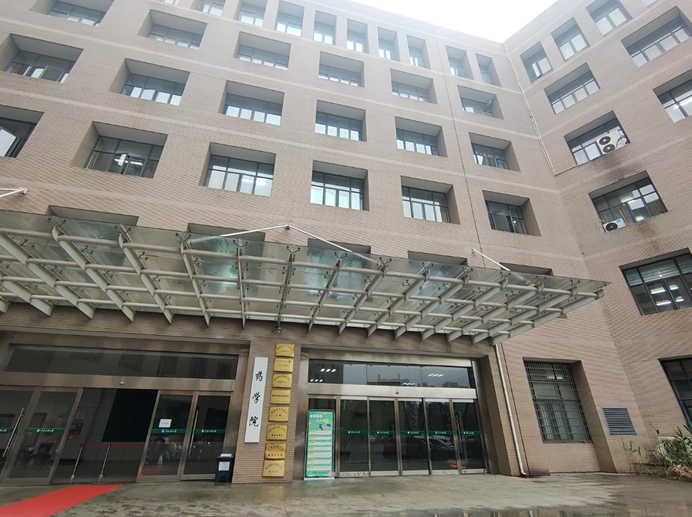 1760316546204002508.png 中南民族大学实验动物中心1.png